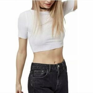 Topshop Cropped Ribbed Short Sleeve Scoop Neck White Top Size 4 NEW